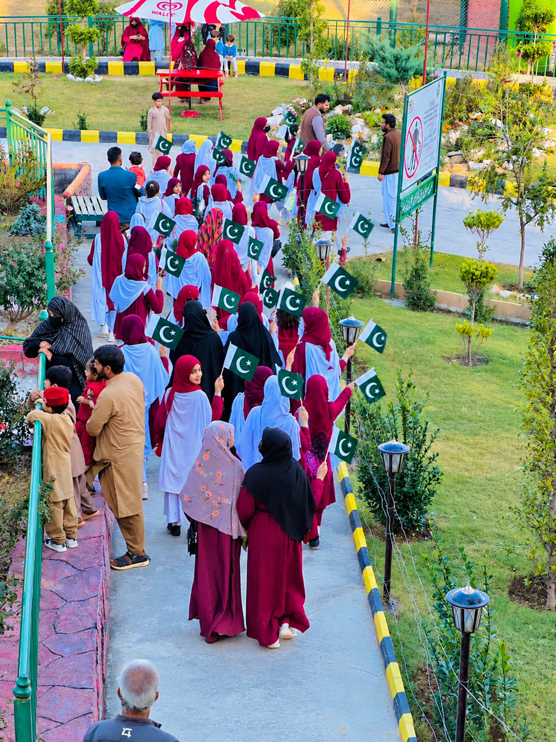 Girls Campus photo 8